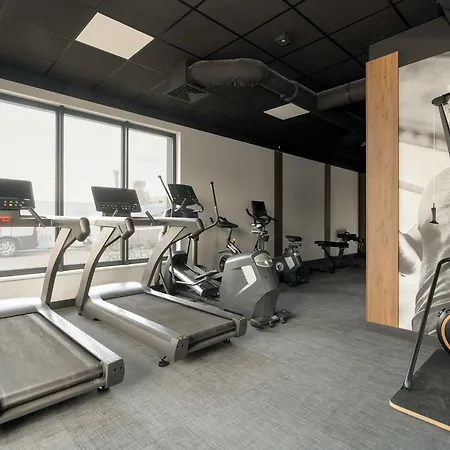 Tasteful With Parking And Gym By Renters * بوزنان