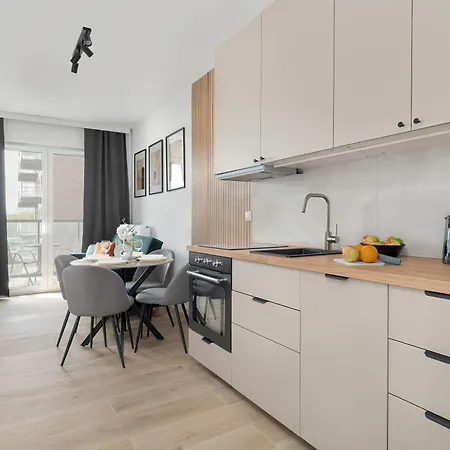 Апартаменты Tasteful With Parking And Gym By Renters *